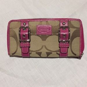 NWOT Coach Signature Wallet